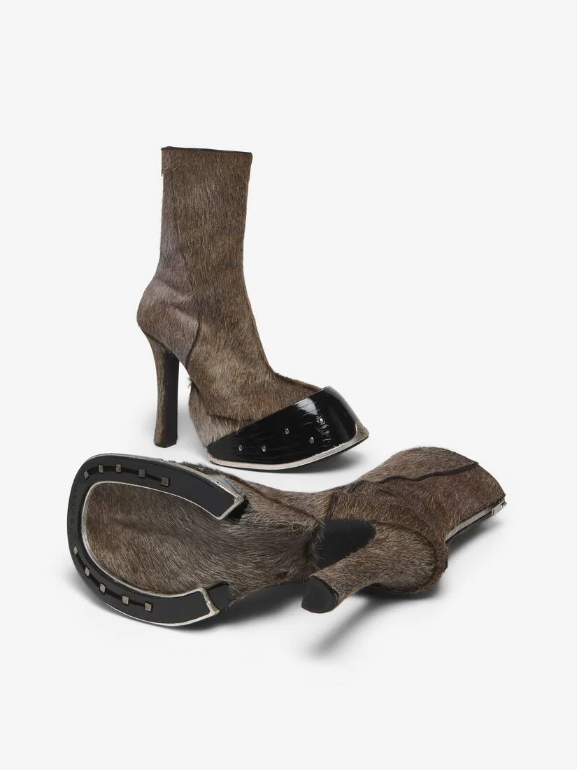 Is This $2,990 Alexander McQueen Shoe the Future of Footwear?